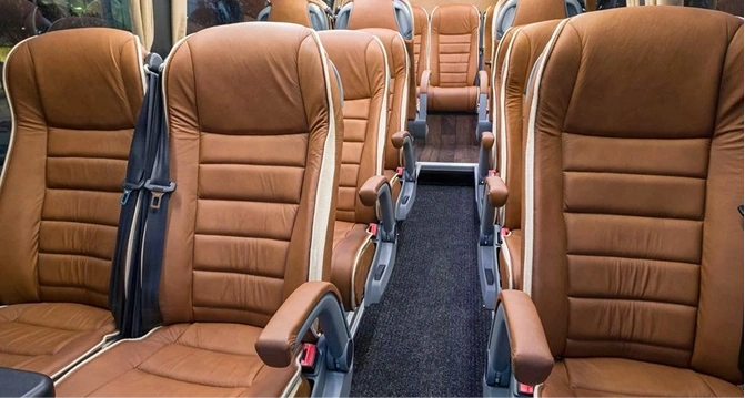 Executive 61–72 seater coach hire